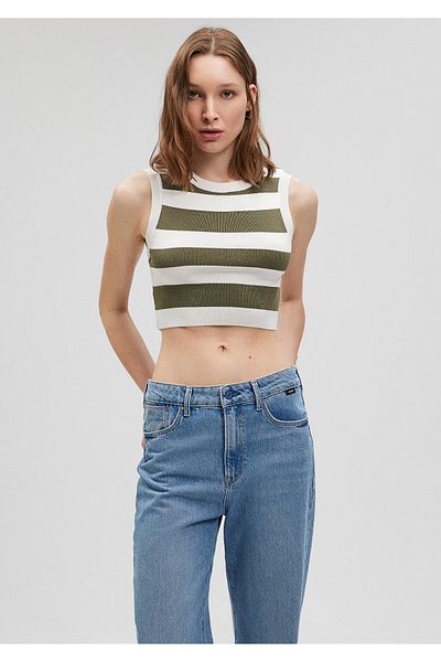 Mavi 1710098-87120 Model Body-Sitting Striped Crop Knitwear Top