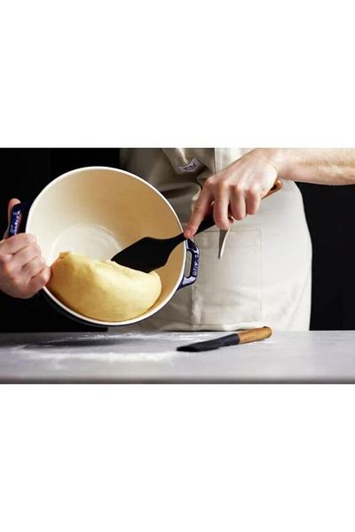 STAUB Dough Scraper Silicone 30 cm Black