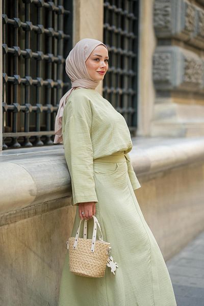 Cardella Women's Muslin Fabric Blouse and Skirt Design Double Suit Hijab Compatible Summer Suit