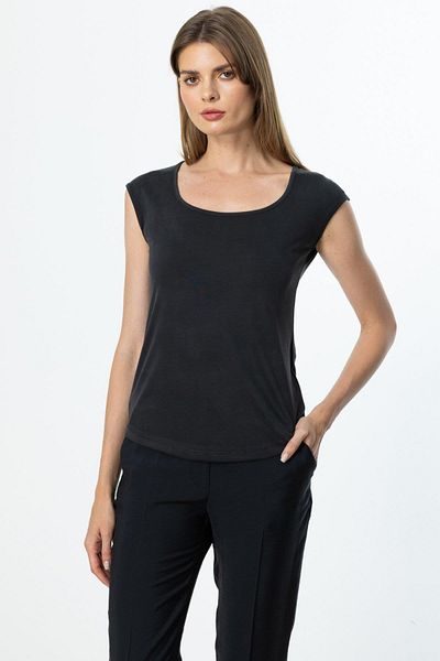 On Fashion Blouse Sleeveless U Neck