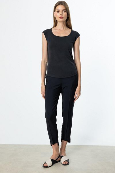 On Fashion Blouse Sleeveless U Neck