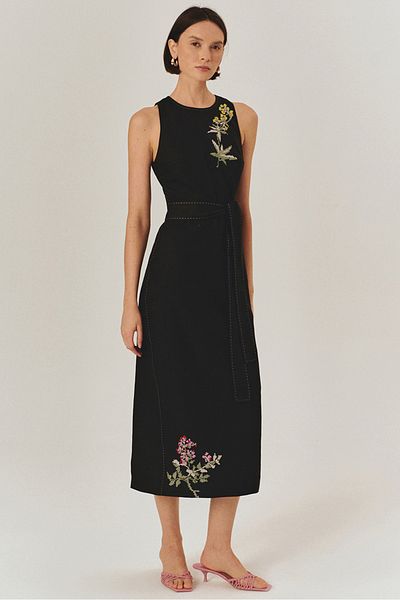 Exquise Pure Linen Belt Detailed Floral Embroidered Black Midi Dress