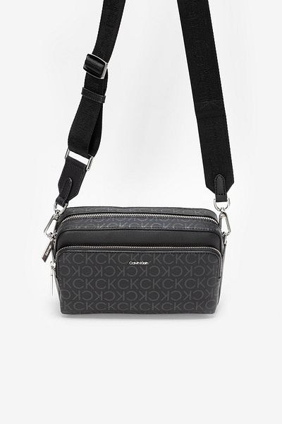 Calvin Klein Must Camera Bag