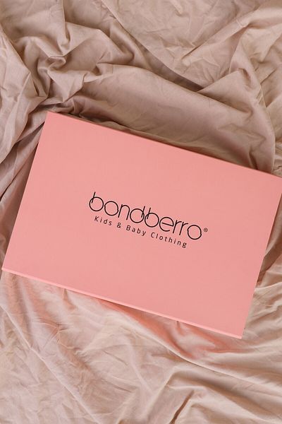 Bondberro علبة هدايا للأطفال والمواليد الجدد 6 قطع للجسم / رداء حمام / بطانية / قماط / 2 بطانية موسلين