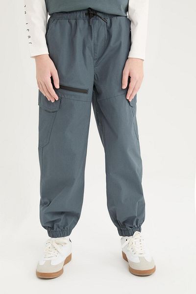 DeFacto Boy's Elastic Leg Pocketed Parachute Pants D8526A825Sp