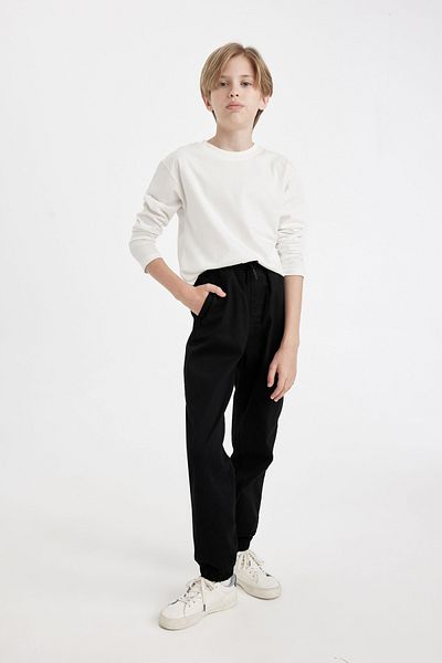 DeFacto Boy's Black Gabardine Jogger Trousers - Lace-Up Waist, Pocketed Leg A9395A824Wn
