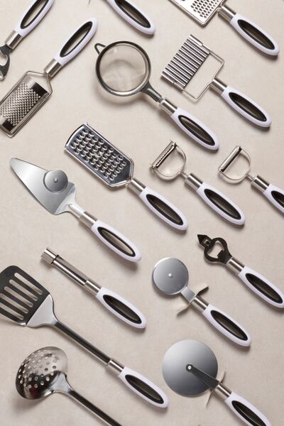 Perotti Ultimate White 20 Piece Kitchen Serving Set Kitchen Hand Tools by Kitchenmate Dowry Package