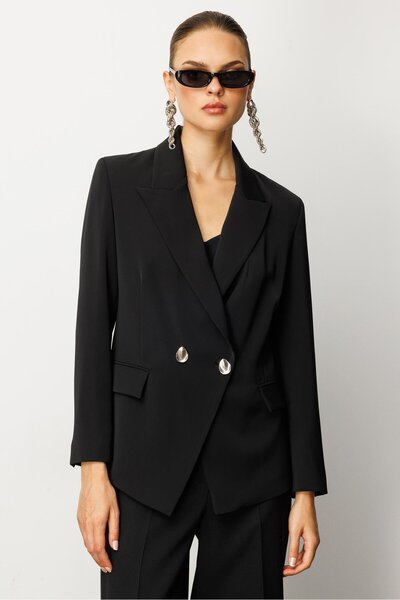 Moda İlgi Modailgi  Kruvaze Kapamalı Torba Cepli Yırtmaçlı Kısa Ceket Siyah