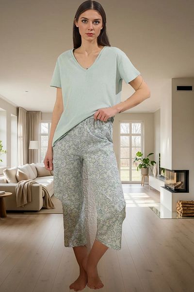 PayBuy Women's Floral Capri Pajama Set Comfortable Knitted Fabric Quality Craftsmanship Special Design and Stylish