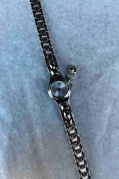 keisy Vanessi Heart Detailed Minimal Women's Wristwatch