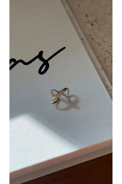 Muse Sister Cross Stone Detailed Cartilage Earrings (Earcuff)