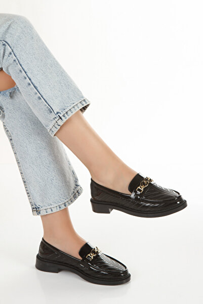 angel shoes Kadın Siyah Rugan Gold Kalın Zincirli Blok Topuklu İddialı Loafer