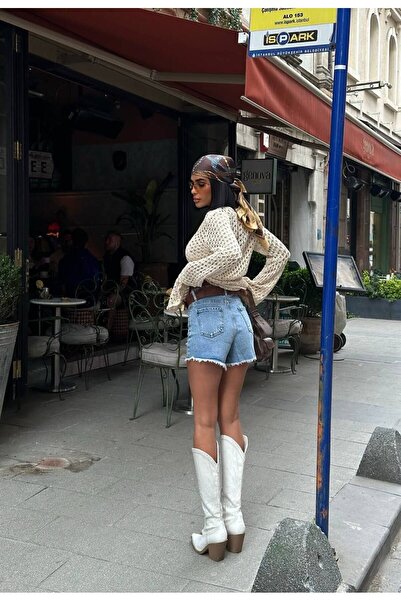 GAMZE ALPTEKİN Taşlı Tasarım Kot Şort