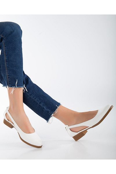 MaskButik Volpen Skin Low Heel Shoes White