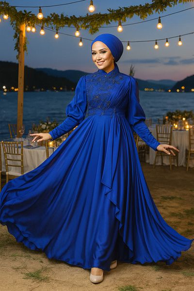 Neva Style Вечерна рокля с перлен детайл в индиго синьо 21930im