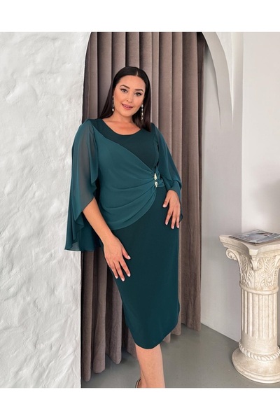 Butik Nilyam Women's Plus Size Crew Neck Drape Chiffon Detail Brooch Midi Stretchy Evening Dress 24860