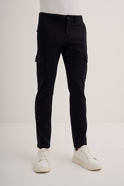 Cazador CAZ 0012 Black Cargo Pants - 24KCEEDT0012 Model