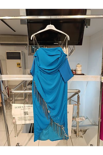 Robes Γυναικείο βραδινό φόρεμα με αποσπώμενο γιακά στράπλες με αλυσίδα και λεπτομέρεια με πέτρα