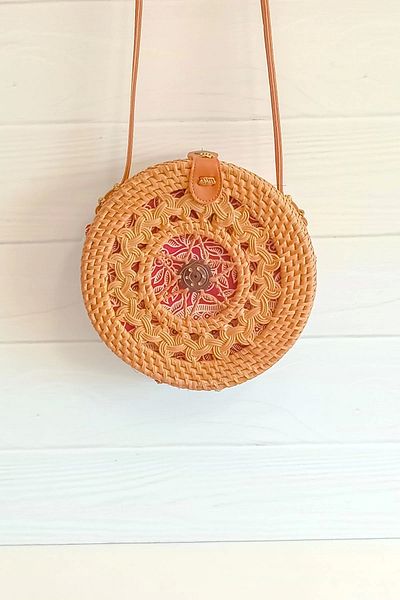 AVANTAGE HOME Selina - Rattan Round Shoulder Bag with Rattan Handmade Leather Strap Detail