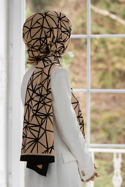 Vissona Luxury Medina Silk Geometric Patterned Black - White Colored 75X195 Wrinkle-Free Shawl Moss Crepe Stitching Type It
