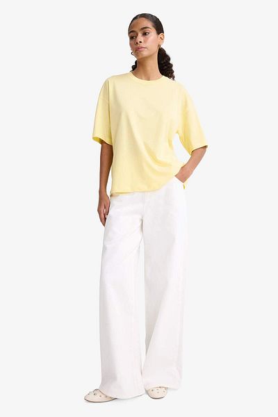 DeFacto Oversize Wide Fit Crew Neck Basic Plain Combed Cotton Short Sleeve T-Shirt C0099Ax25Au