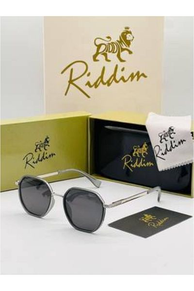 Generic Riddim sunglasses with a modern and luxurious design