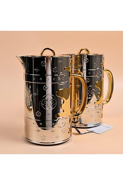Generic Luxury thermos with an elegant and sophisticated design