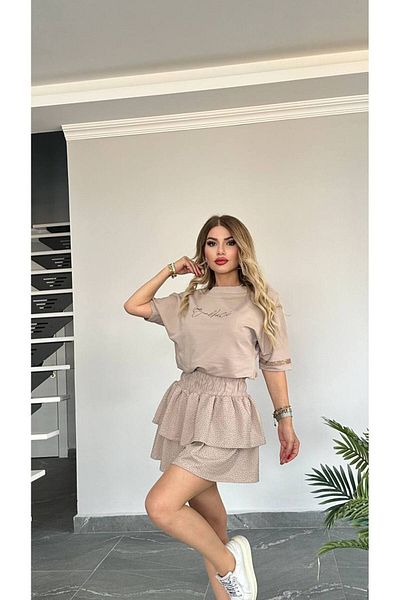 Bella Belluci New Season Stone Skirt Suit