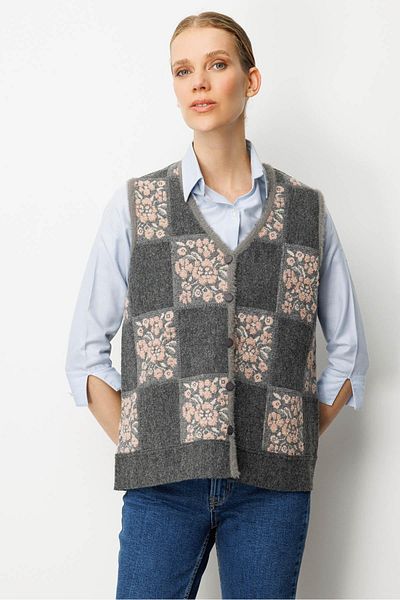 Desen Triko Women's Pıtırcık Floral Patchwork Felt Wool Vest Smoked_A.Pink
