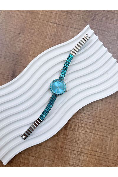 LOOQ ساعة يد نسائية بتصميم أنيق من Waterway Stone