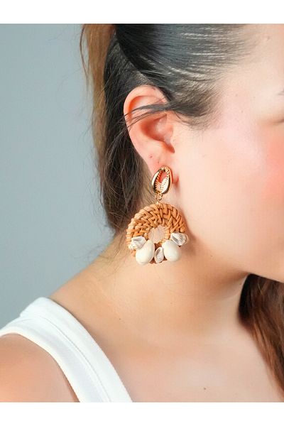 Sumen Butik Summer Seashell Dangle Earrings