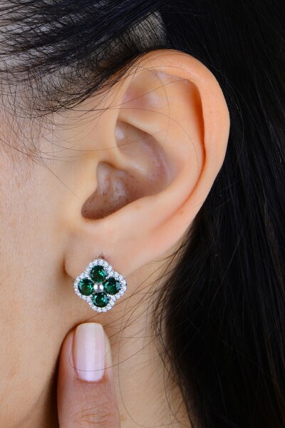 Söğütlü Silver Gümüş rodyumlu yeşil zirkon taşlı trifolium yonca küpe SGTL13015YESIL