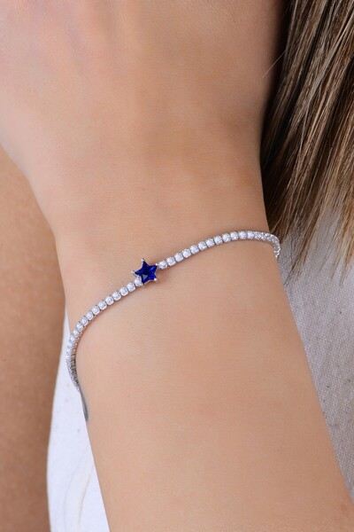 Söğütlü Silver Gümüş rodyumlu pırlanta modeli safir ve zirkon taşlı yıldız de...