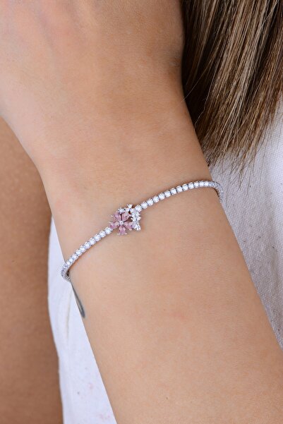 Söğütlü Silver Gümüş rodyumlu pırlanta modeli pembe zirkon taşlı bahar çiçekl...