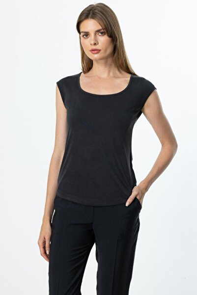 ON Μόδα ΜΠΛΟΥΖΑ ΧΩΡΙΣ ΜΑΝΙΚΙΑ ΜΕ ΛΟΥΡΑΚΙΑ ΣΕ ΣΧΗΜΑ Υ