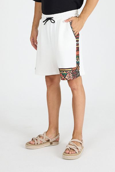 Hoodraze Men's White Shorts with Front and Side Garnish