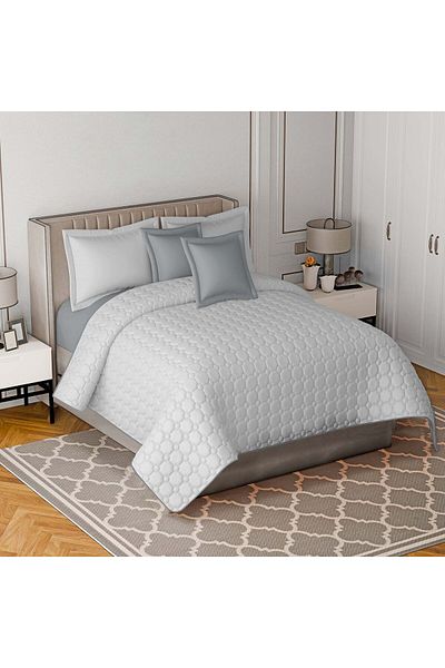 smart home A compressed summer double bed sheet to give beauty and elegance to your bedroom