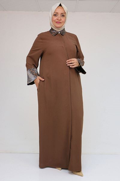 Eslina 56005 Μεγάλο μέγεθος με γαρνιτούρα μανίκι Etamin Abaya Ferace - Καφέ
