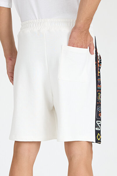 Hoodraze Men's White Cross Garnished Shorts