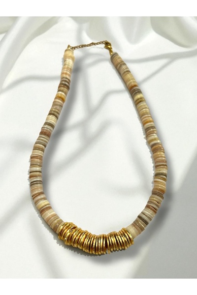 Bo Takı ve Aksesuar قلادة من الحجر الطبيعي مع تفاصيل ذهبية