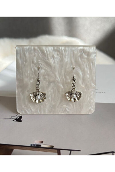 WhimsyWhite أقراط من الفولاذ على شكل محار اللؤلؤ أقراط محار صغيرة الحجم