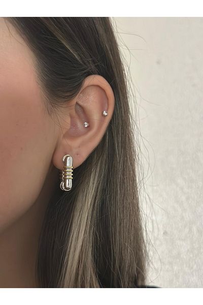 MyladyAccessoriess Gold Detail Square Cut Premium Hoop Earrings