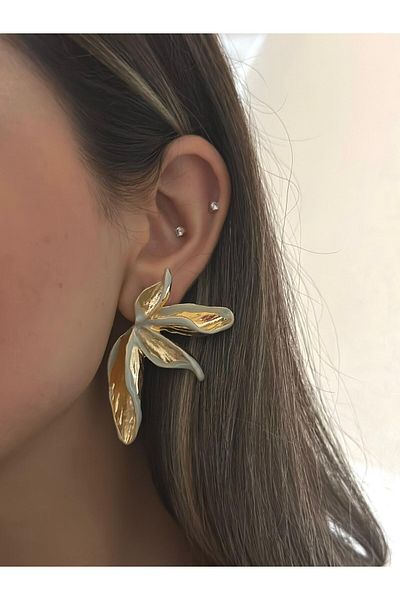 MyladyAccessoriess Green Enamel Detail Premium Leaf Earrings