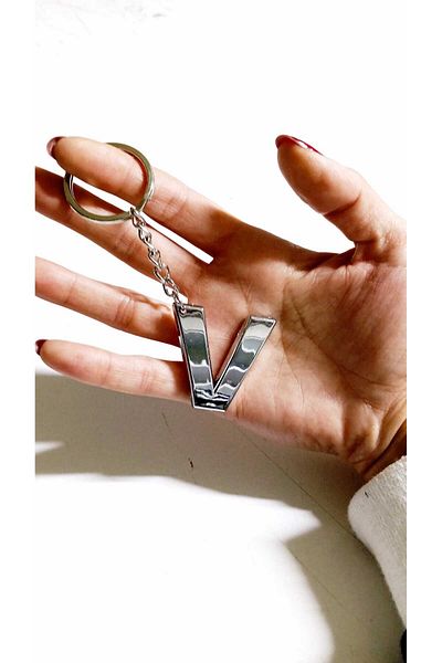 ForWhat V-Letter Plastic Chrome Plated Plastic Bag Ornament Keychain for Bureau Home Office Gift