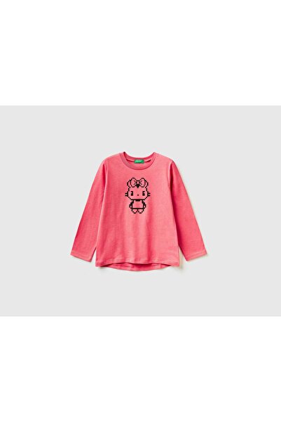 United Colors of Benetton تي شيرت بطبعة بكسل للأطفال