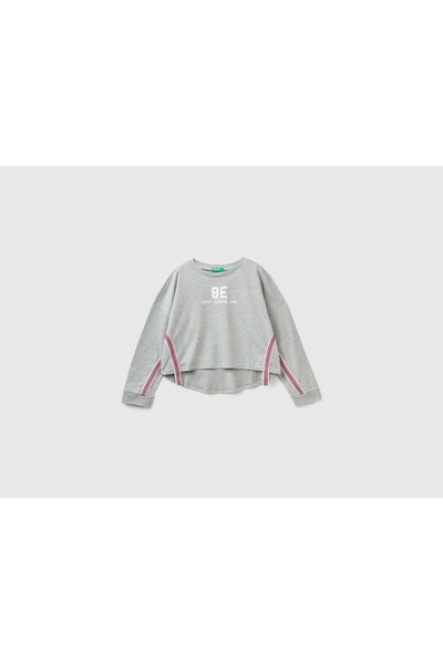 United Colors of Benetton تي شيرت دافئ مطبوع عليه كلمة "BE" للفتيات