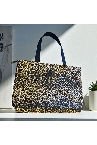 Nuggita Zippered Leopard Patterned Woven Shoulder Bag