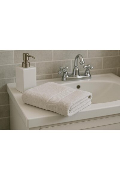 SAPPHIRE Premium White Bath Towel – 70x140 cm – Ultra Soft & Absorbent Cotton