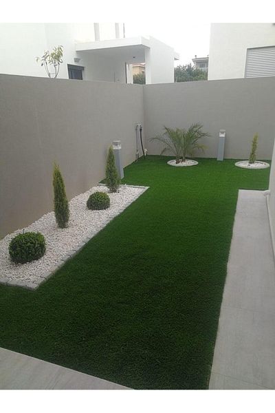 genric FFD Premium Artificial Grass Carpet - Realistic 30mm Fake Turf with Drainage Holes, Durable 2x4m