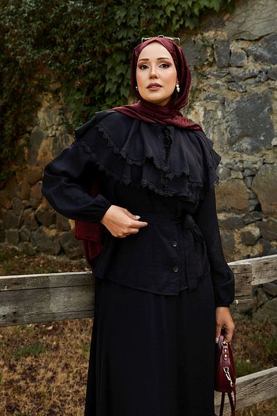 EBRUTESETTÜR Front Allerli Guipure Detailed Skirt Suit